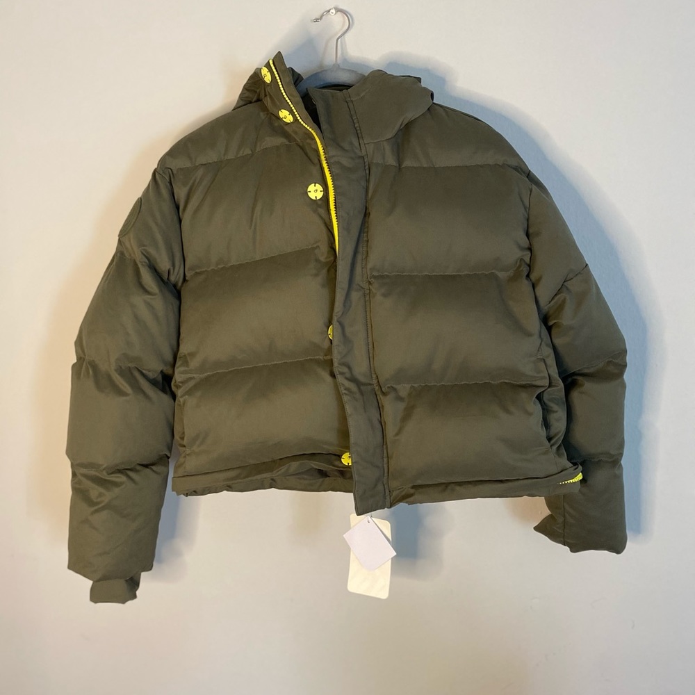 NWOT Fabletics Puffer Jacket
